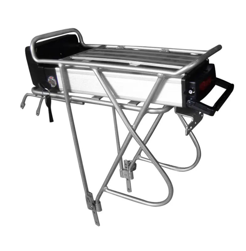 48V 36V 後部ラック リチウムイオンE自転車バッテリー パーソナライズされた重量充電 シルバーケース