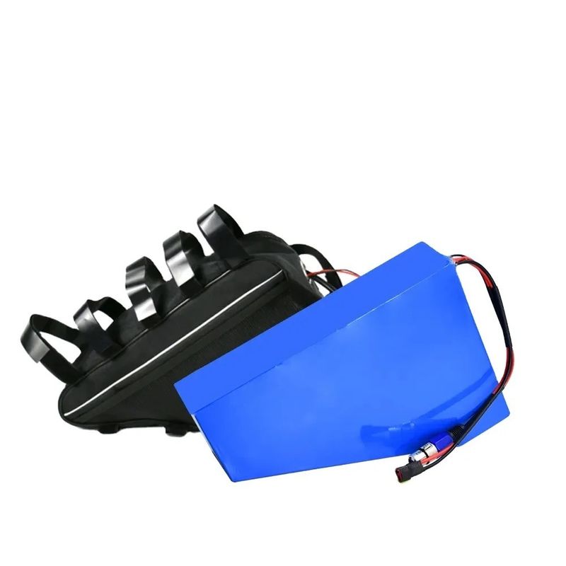 パーソナライズ可能な 72V トライアングルエバイクバッテリー 3000W 3500W 72V 20Ah Eバイクバッテリー 18650 セル